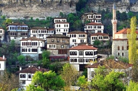 Batı Ve Orta Karadeniz Amasra Safranbolu Kastamonu Sinop Samsun Amasya Turu (2 Gece Otel Konaklamalı) 2025