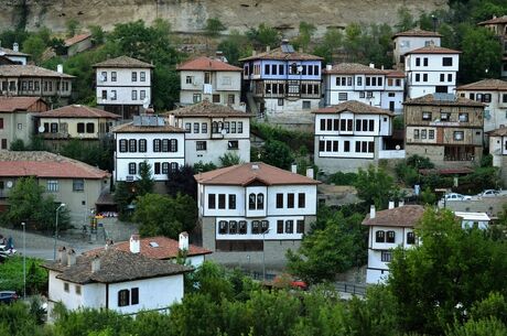 İzmir Çıkışlı | Ilgaz Kar Keyfi ve Safranbolu Turu (1 Gece Konaklamalı)