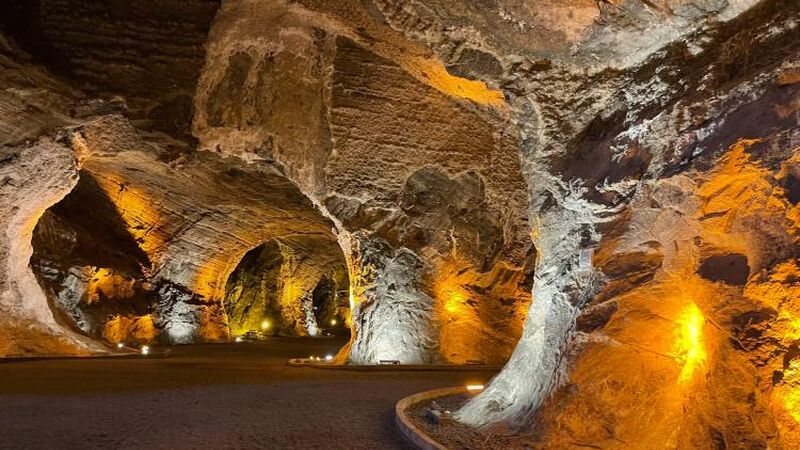 29 Ekim Özel Uçaklı Doğu Ekspresi Türkiye'nin Çatısı Van Kars Erzurum Turu ( Uçakla Gidiş Dönüş)