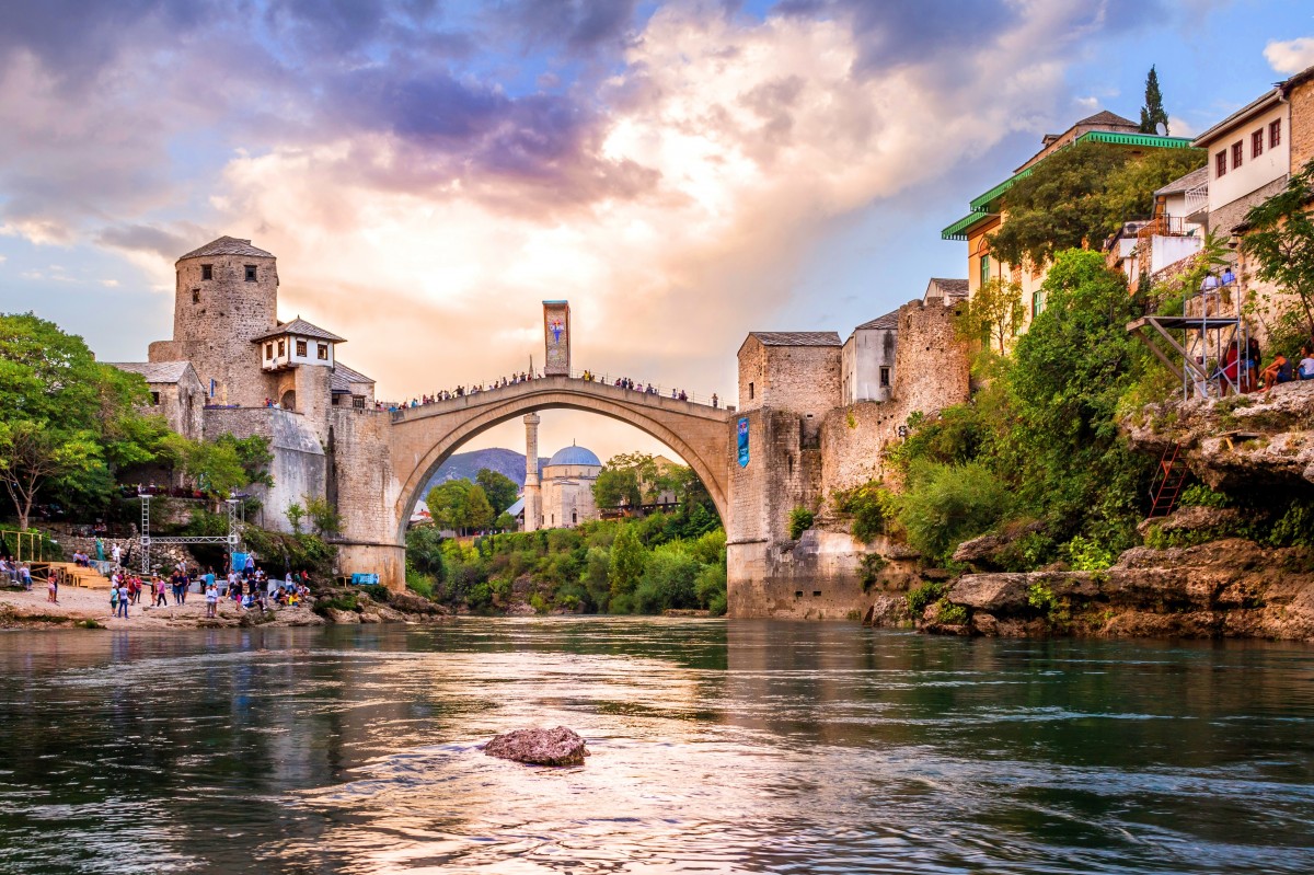 İzmir Çıkışlı Otobüslü Adım Adım Balkan Masalı Turu