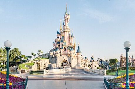 Paris & Disneyland Turu Pegasus Havayolları le 4 Gece 5 Gün (ORY-ORY) IS001